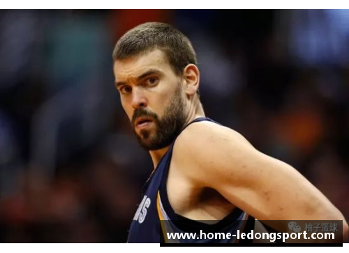NBA泡椒因骨折落泪，全场球迷沉默无声
